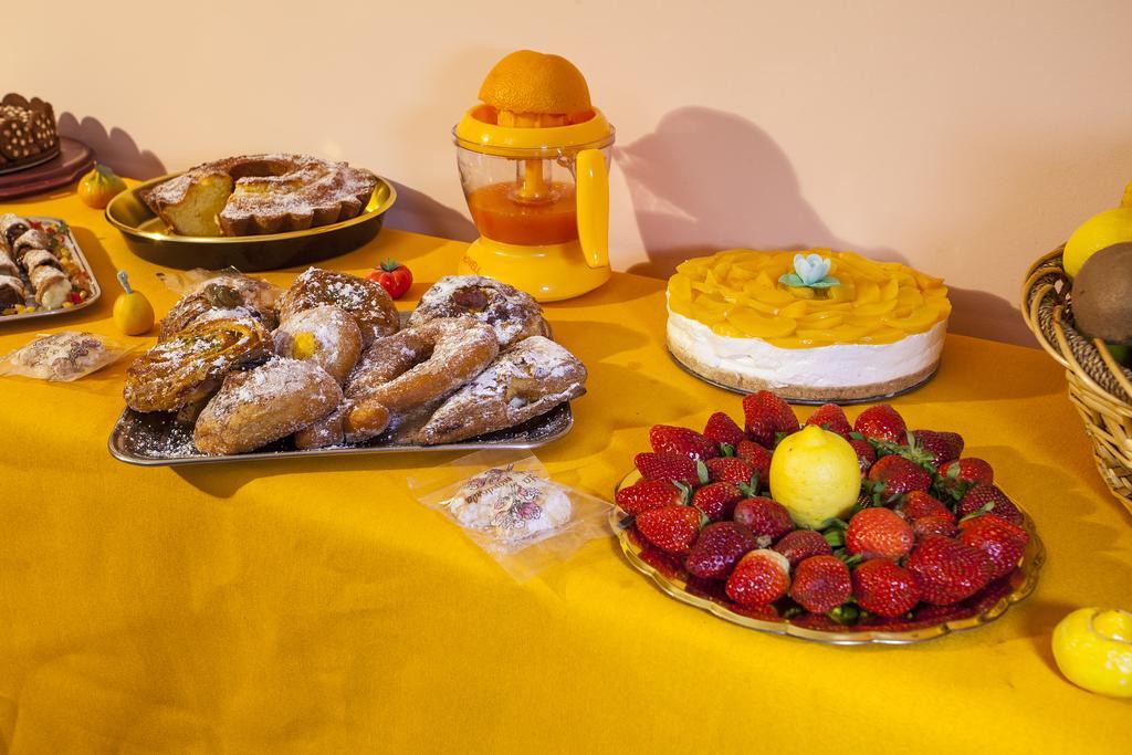 リポスト Siciliaetnamare Bed & Breakfast エクステリア 写真