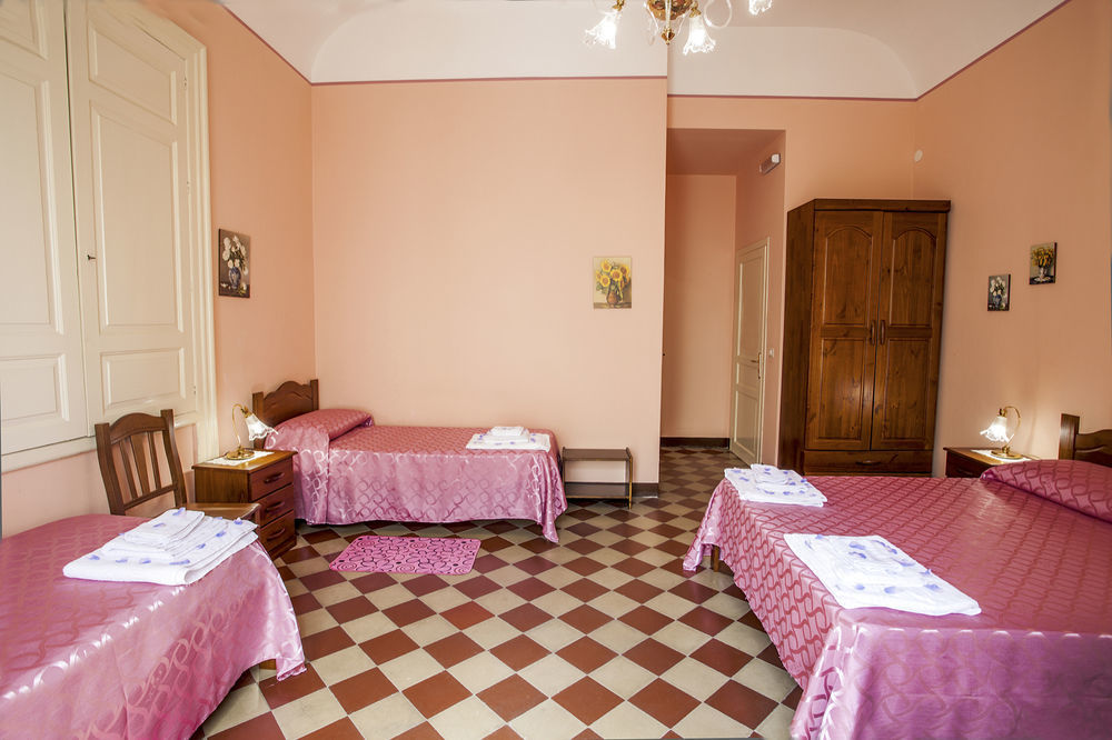 リポスト Siciliaetnamare Bed & Breakfast エクステリア 写真