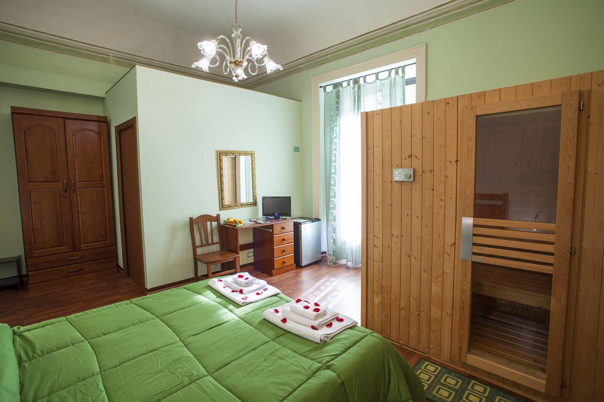 リポスト Siciliaetnamare Bed & Breakfast エクステリア 写真