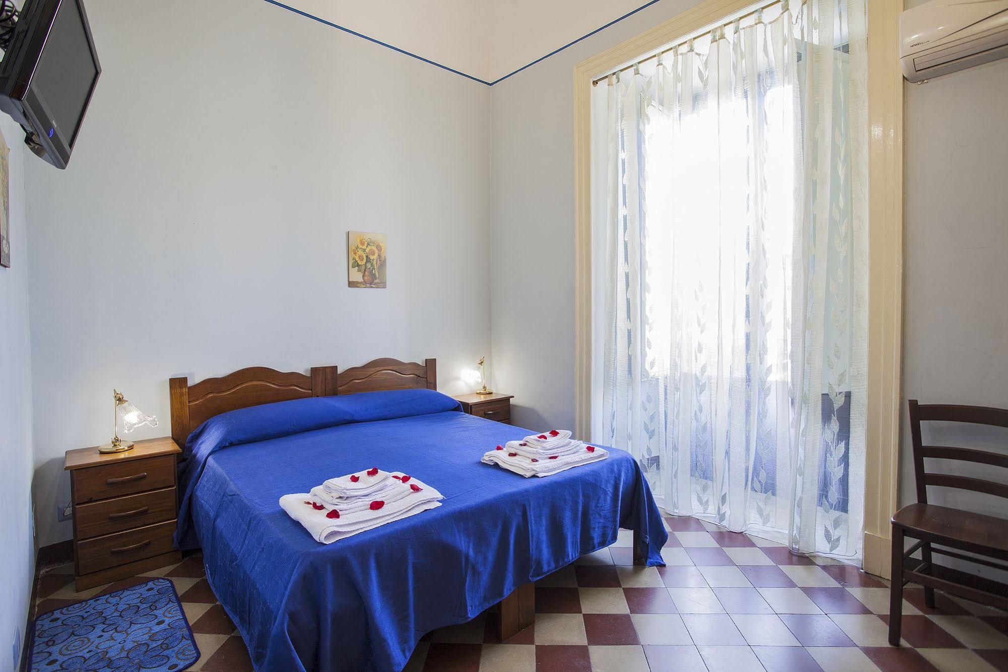 リポスト Siciliaetnamare Bed & Breakfast エクステリア 写真